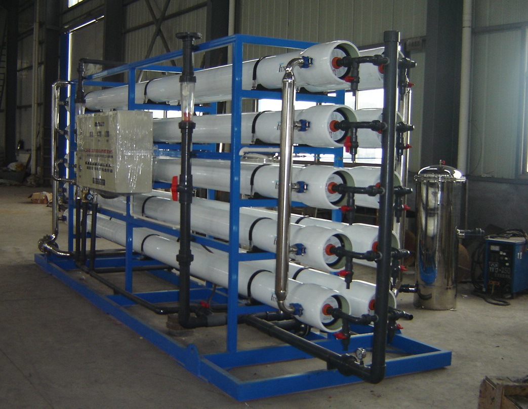 桶裝礦泉水處理設備，貴州礦泉水處理裝置廠家